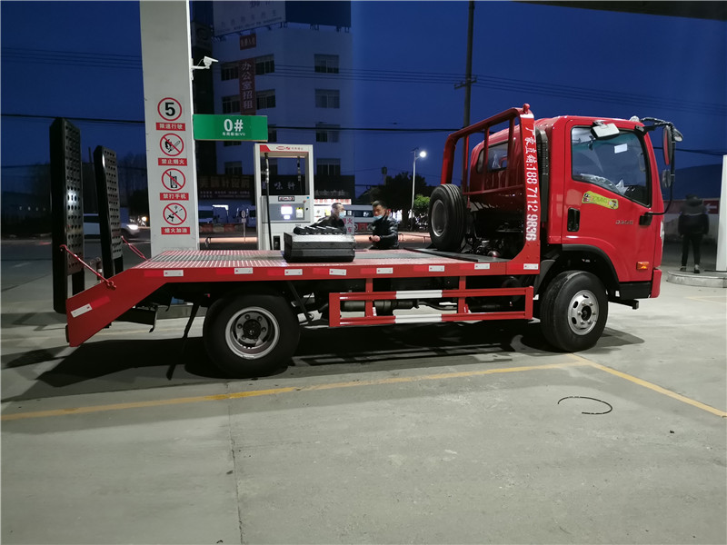 國(guó)5南駿清障車(chē)